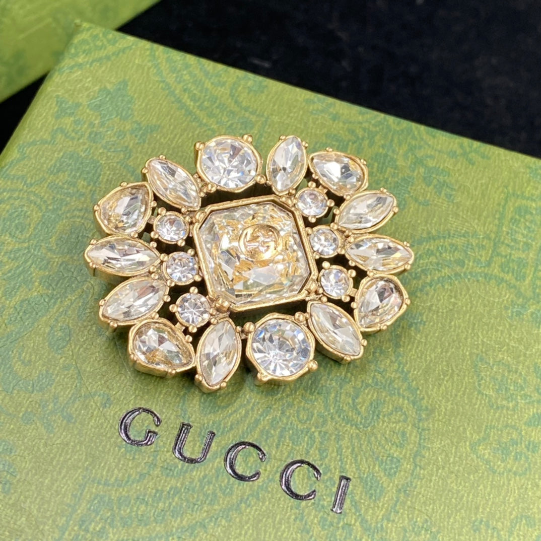 Good Diamond Girl Brooch mysite