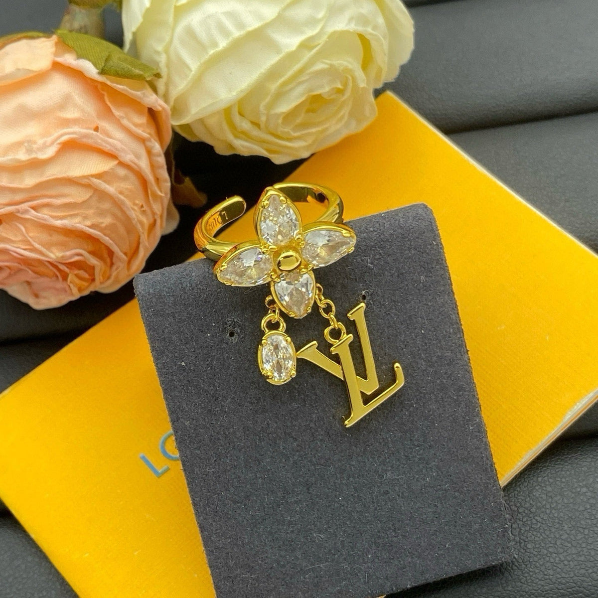 Extravagant Love Girl Design Rings mysite