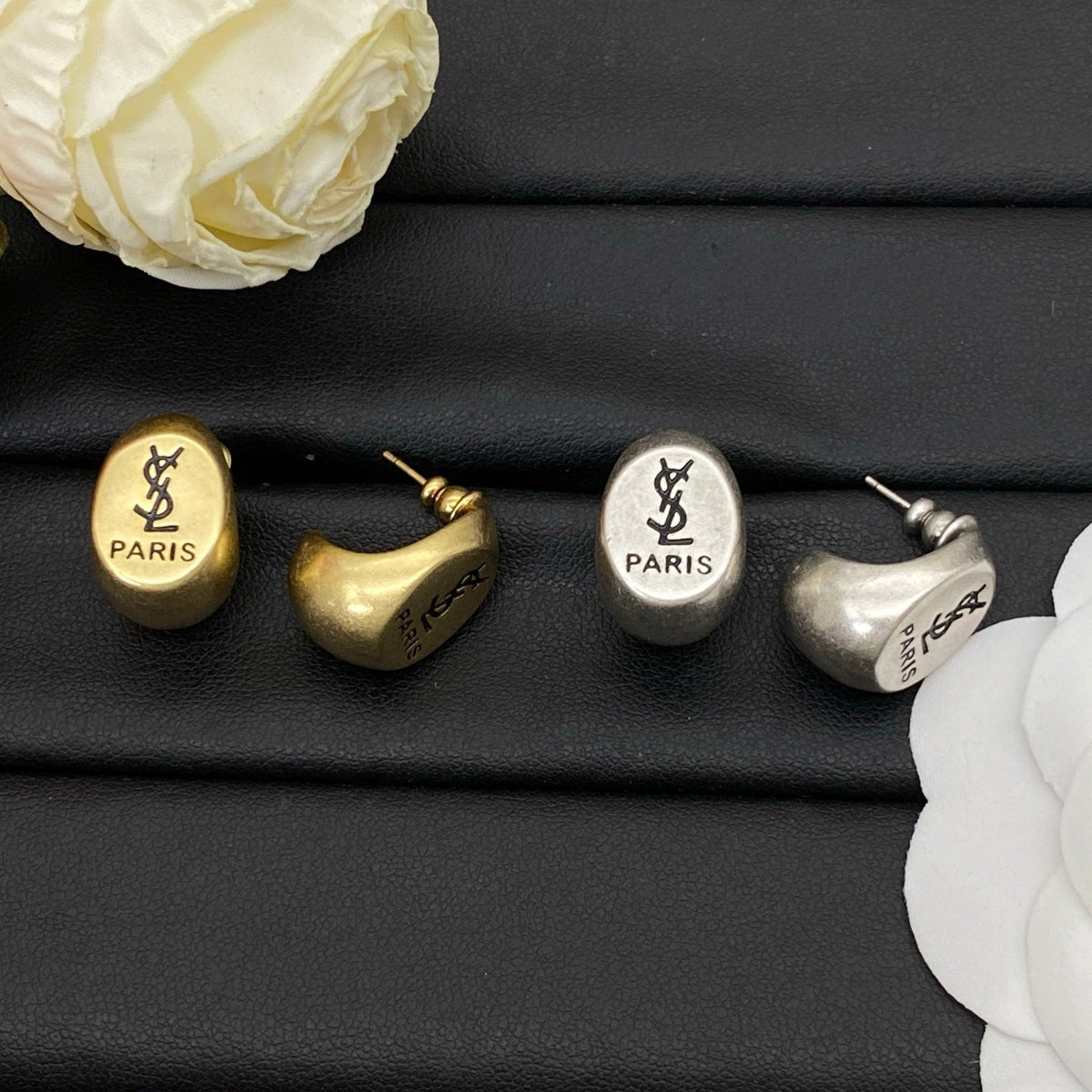 Vintage Yes Girl Design Earrings mysite