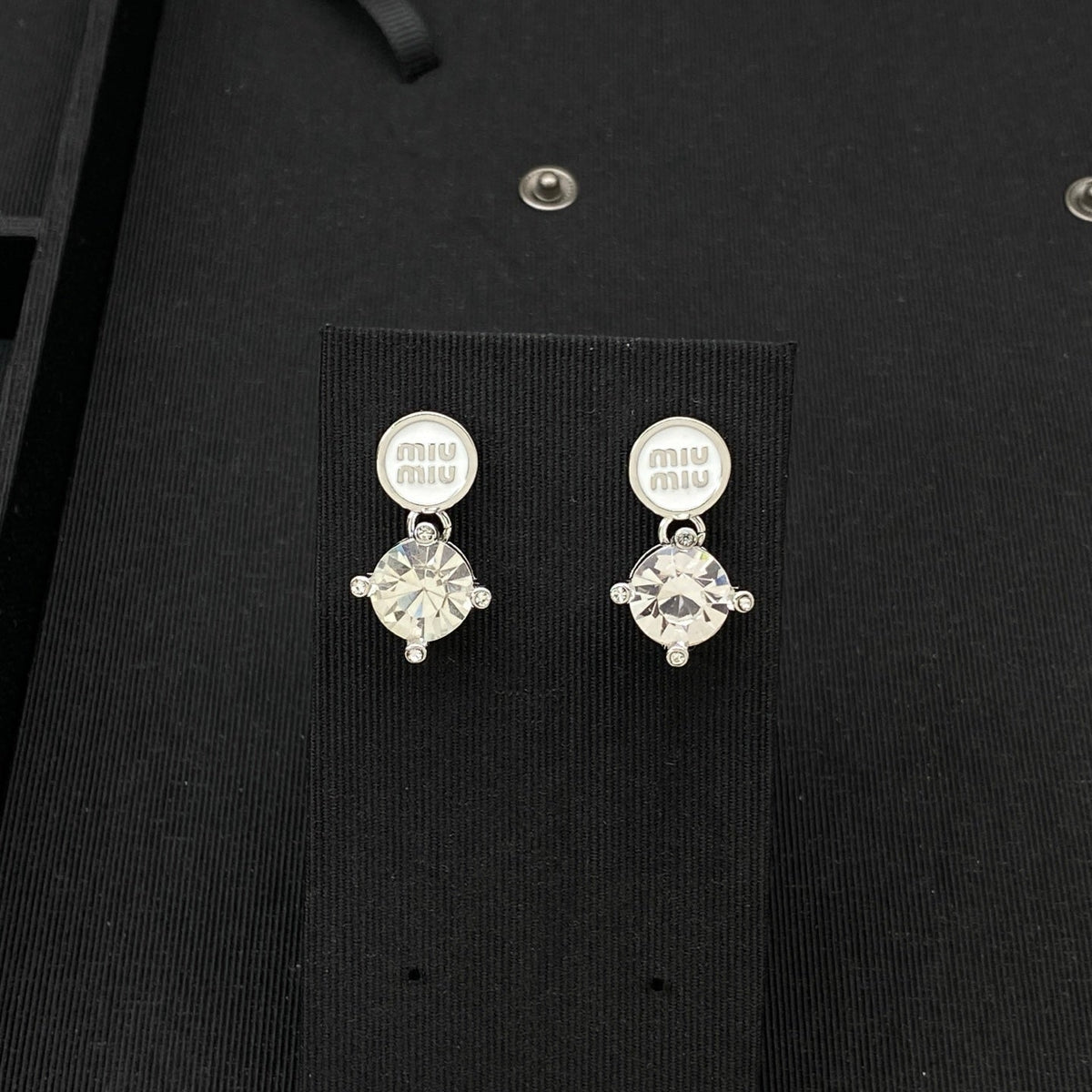 Min Diamond Design Earrings mysite