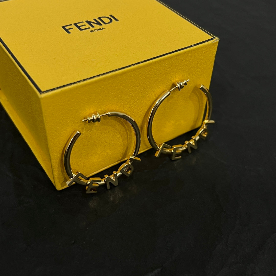 Half-circle earrings mysite