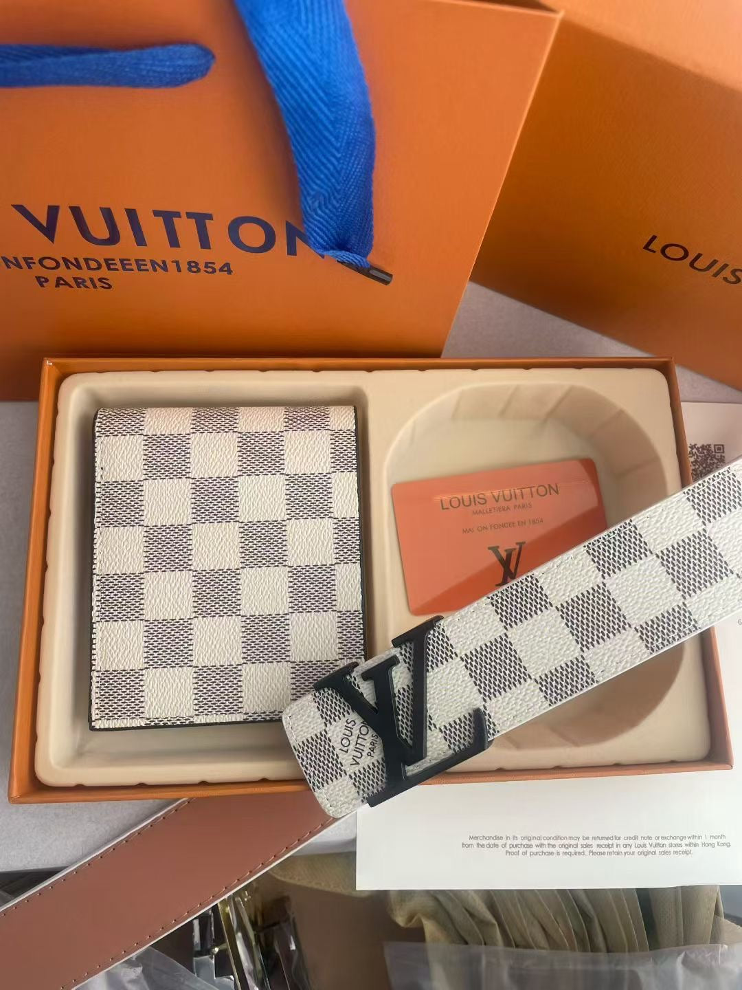 2 Set Buckle Love Belt & Wallet with Packaging mysite
