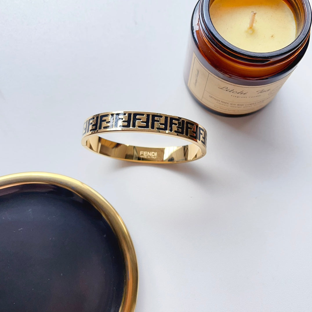 Enamel embossed titanium steel bracelet mysite