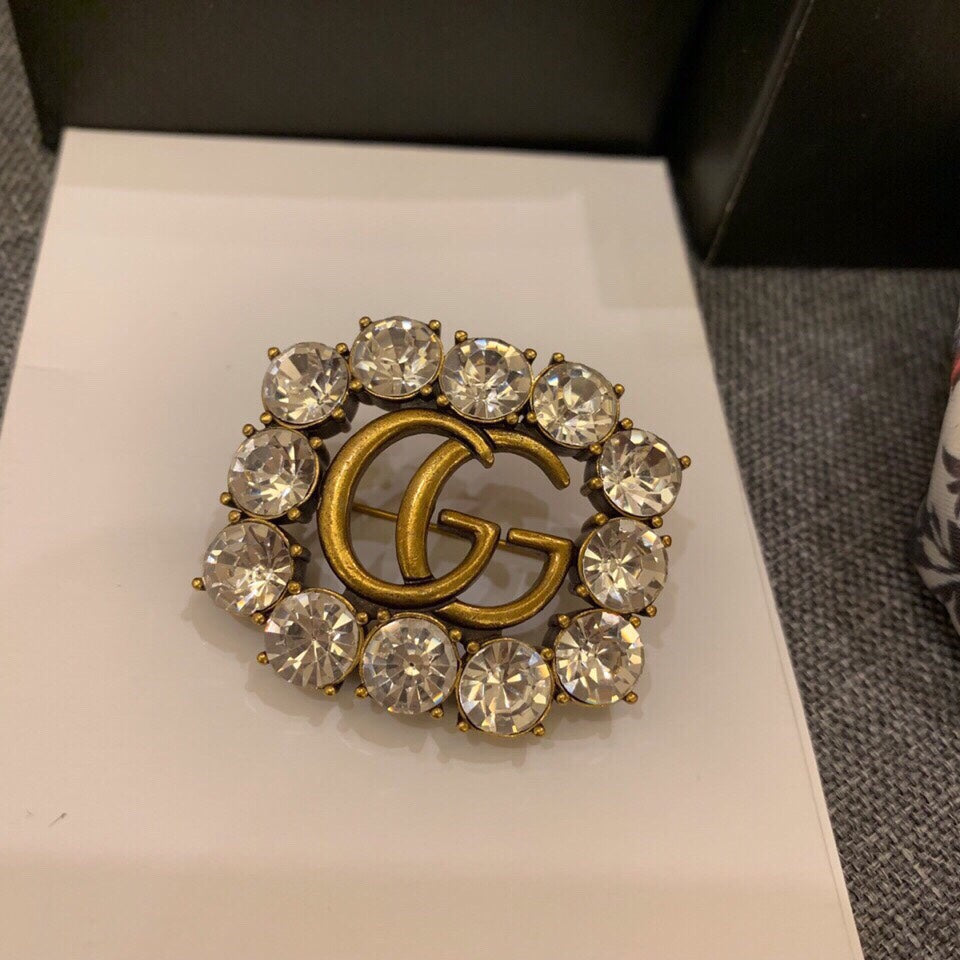 Good Square Diamond Girl Brooch mysite