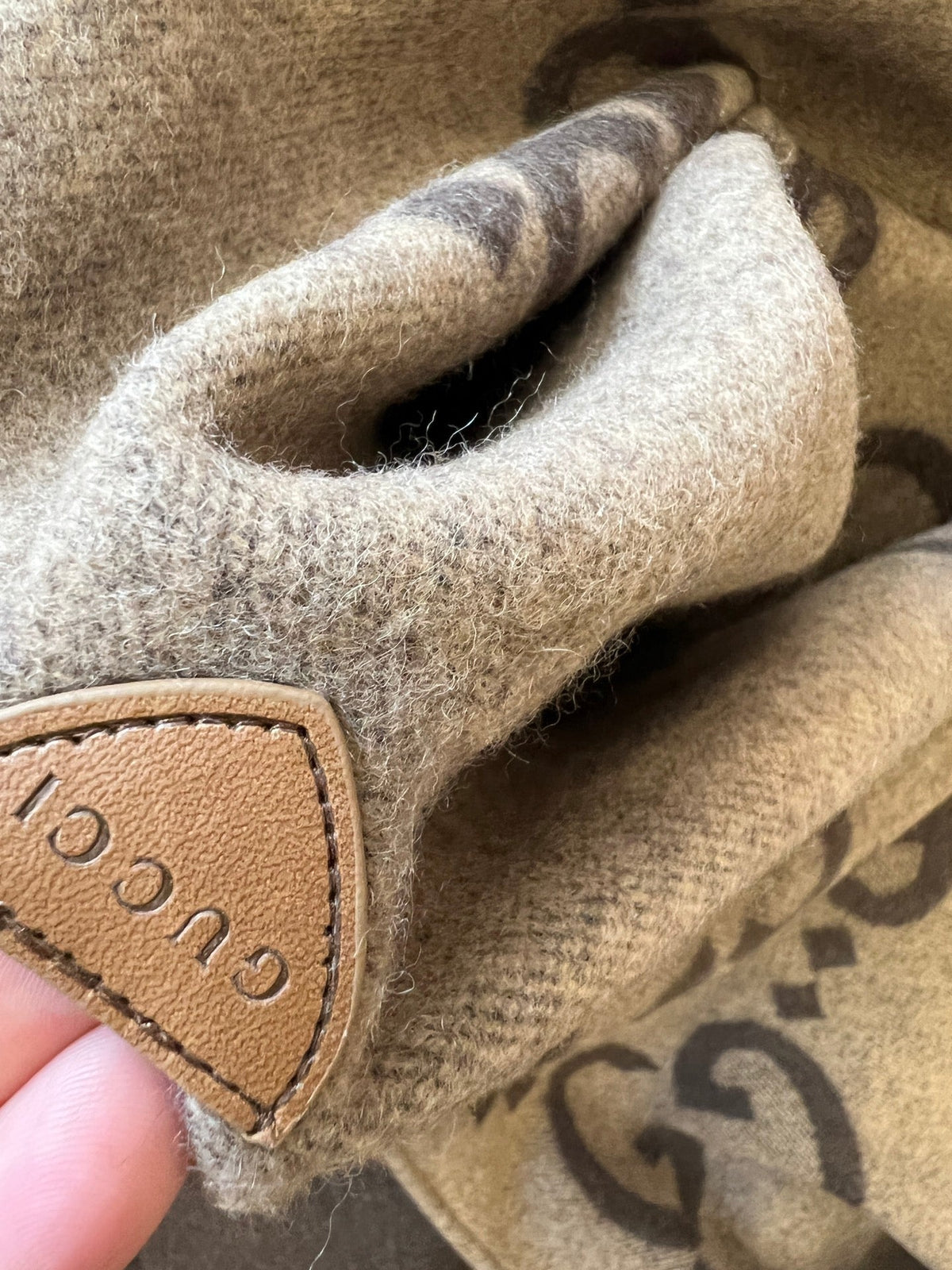 PONCHO 200 CM IN CHOCOLATE BROWN MONOGRAM CASHMERE 405021 mysite
