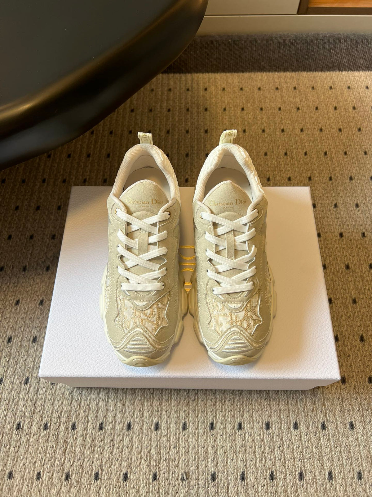 DIOR 26S VIBE SNEAKER 55MM IN GOLD DIOR OBLIQUE LUSENTI EMBROIDERED COTTON AND BEIGE SUEDE mysite