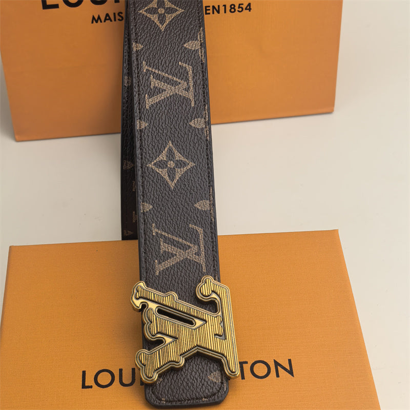 Horizontal Textured Buckle Belt (Brown Pattern) mysite