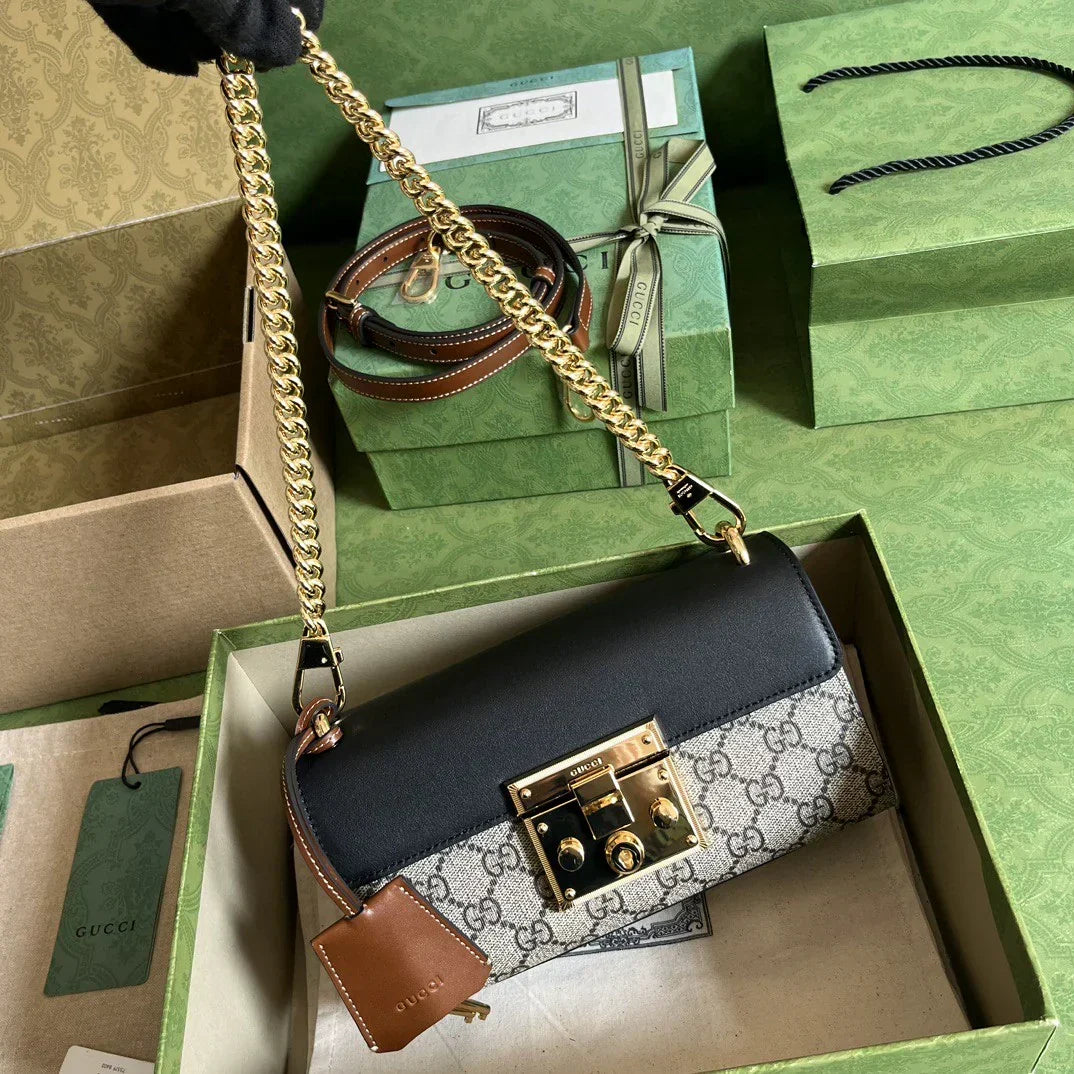GC Padlock Medium Shoulder Bag mysite