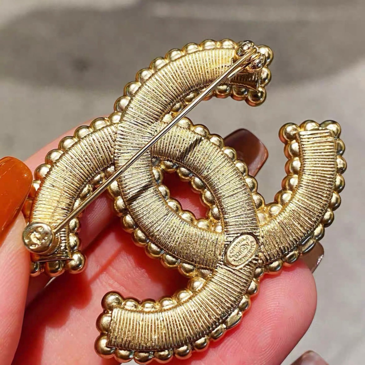 Elegant Pearl Logo Brooch mysite