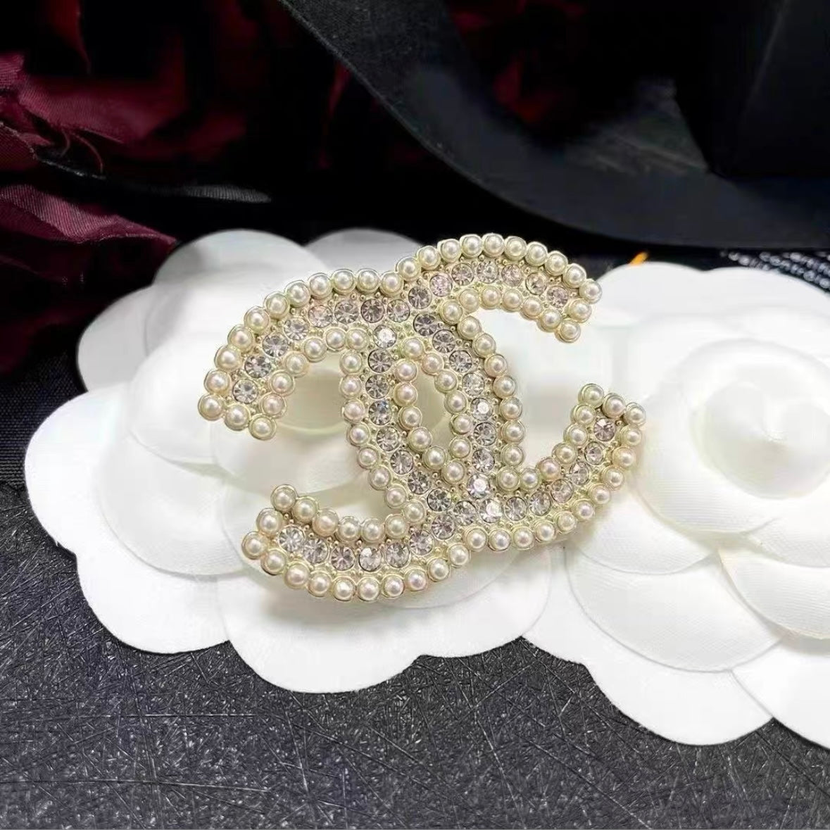 Elegant Pearl Logo Brooch mysite