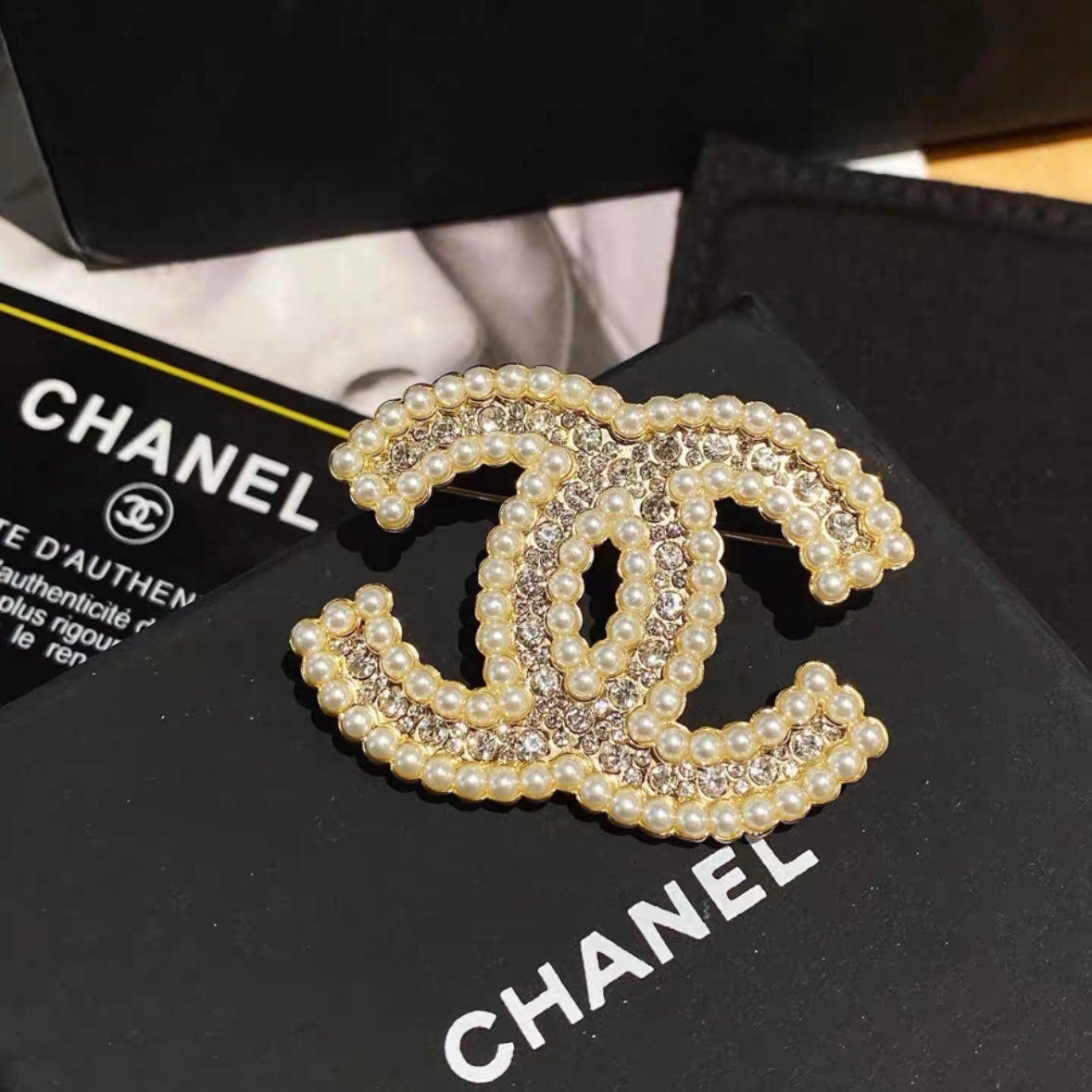 Elegant Pearl Logo Brooch mysite