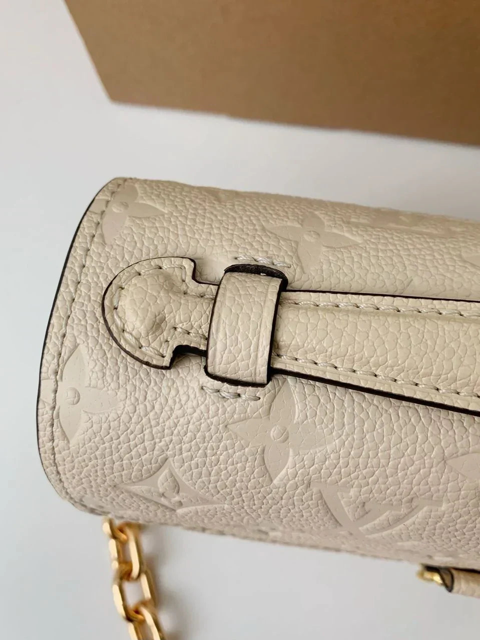 LV Pochette Métis East West mysite