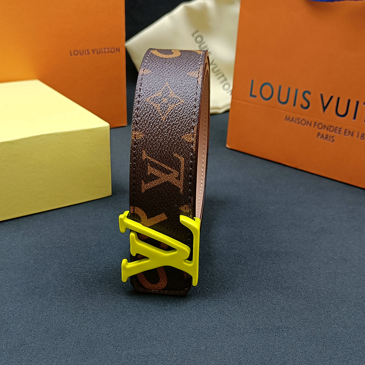 Fashion Colorful Brown Love Belt mysite