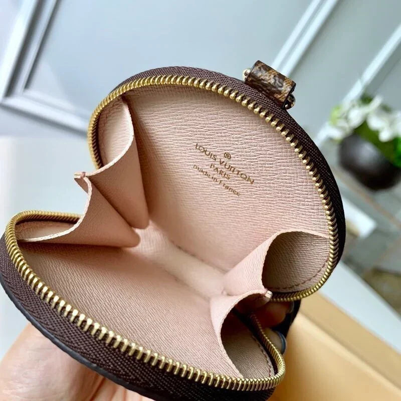 LV Multi Pouch Bag mysite