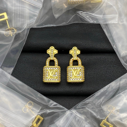 Lock Love Girl Design Earrings mysite