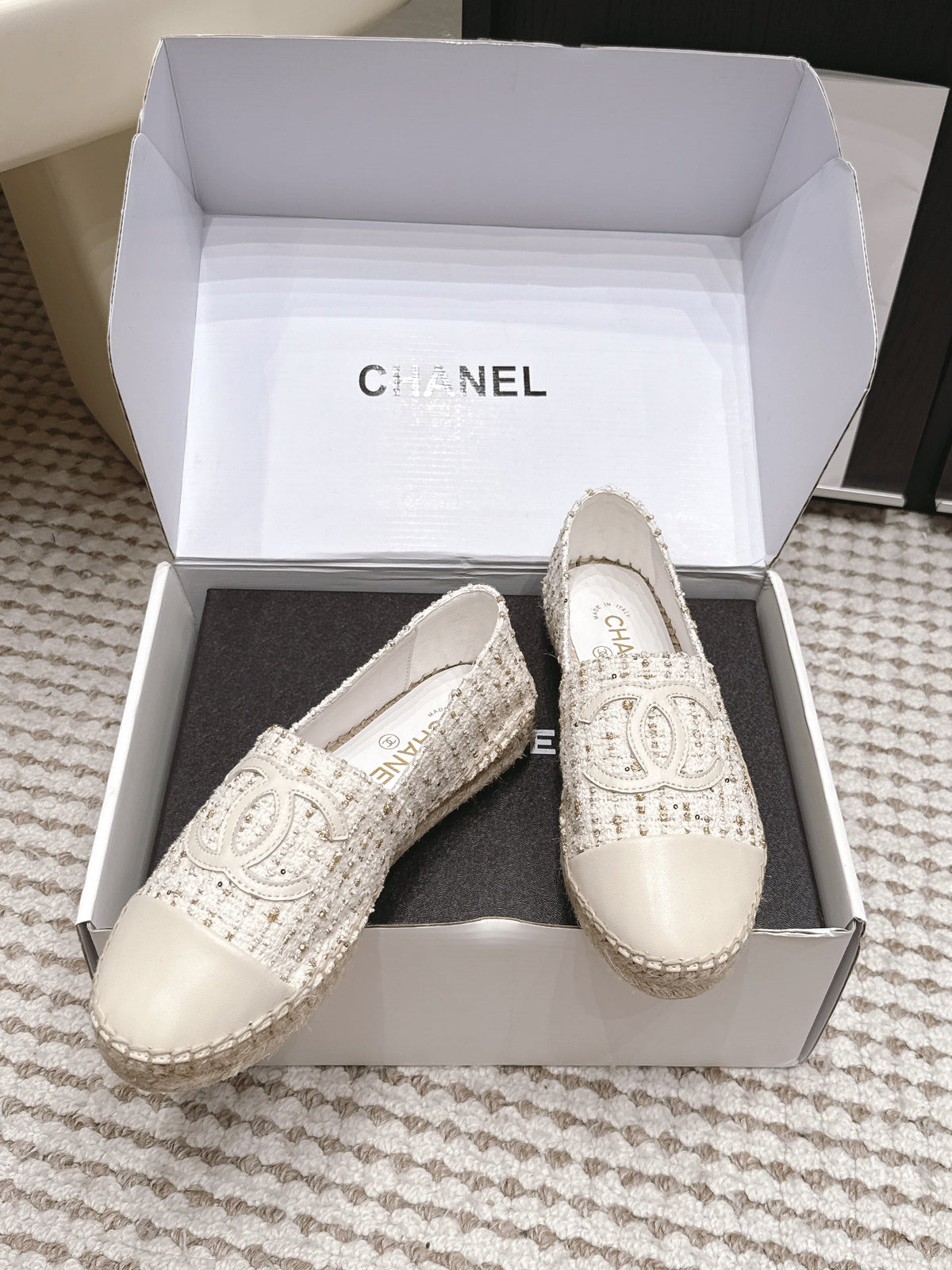 26S SLIP ONS IN WHITE TWEED AND PATENT CALFSKIN mysite
