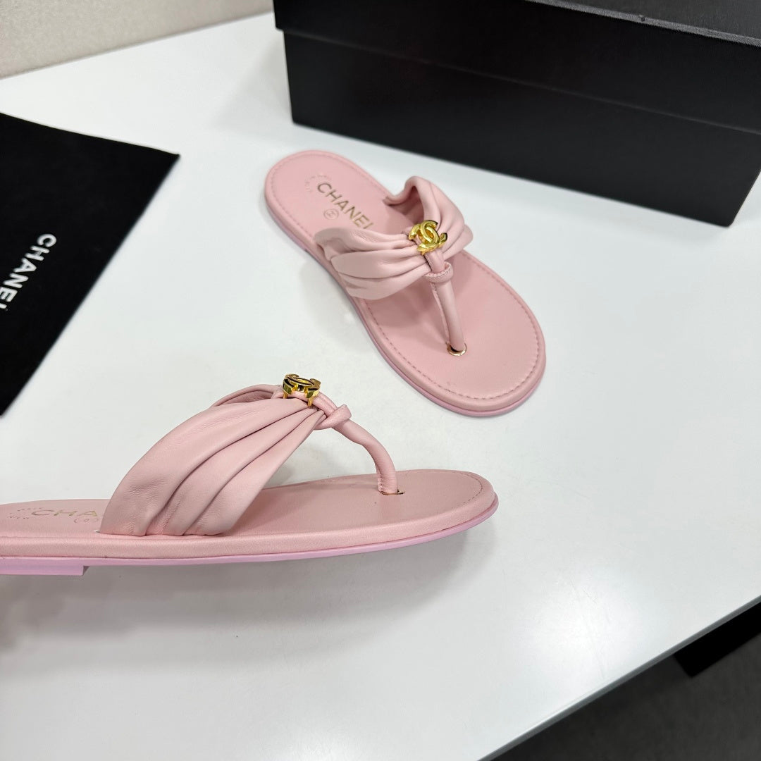 26S THONG SANDALS IN LIGHT PINK LAMBSKIN mysite