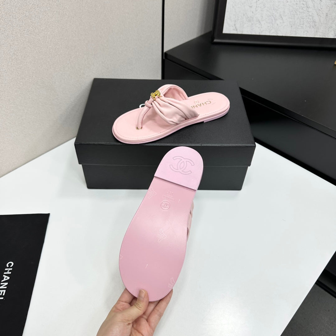 26S THONG SANDALS IN LIGHT PINK LAMBSKIN mysite