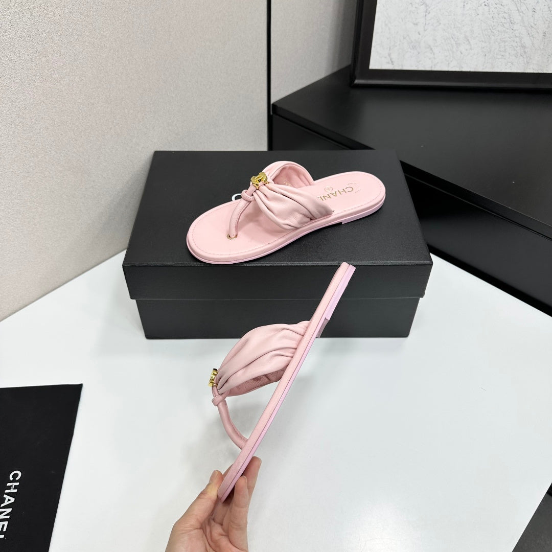 26S THONG SANDALS IN LIGHT PINK LAMBSKIN mysite