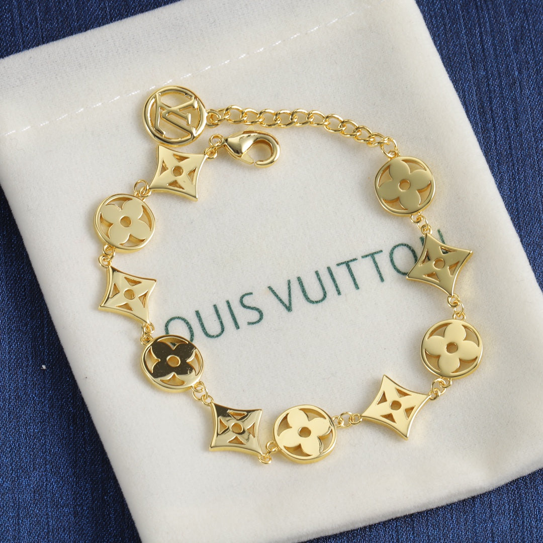 Fine Love Flower Bracelet mysite