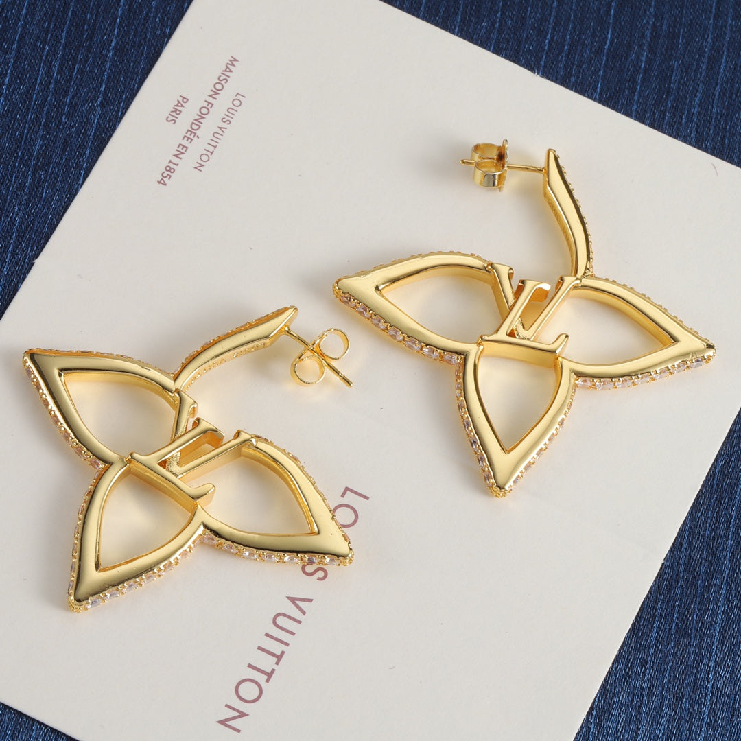 Love Earrings mysite