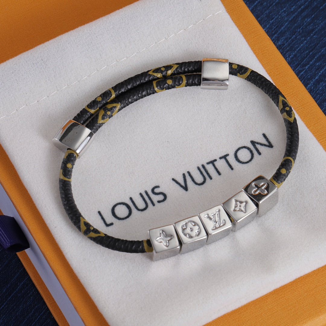 Love Bracelet E9820 mysite