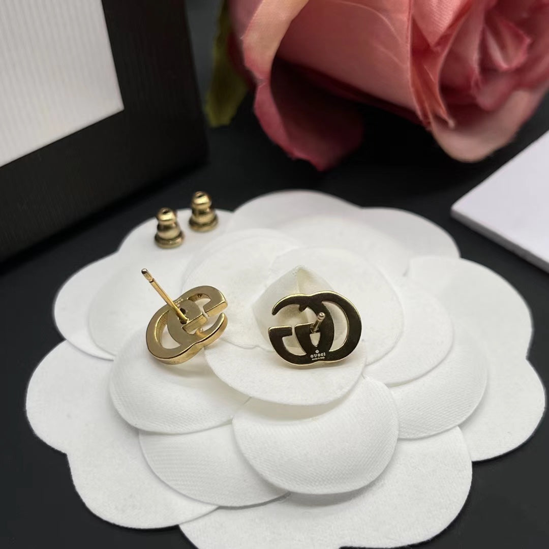 Mini Good Girl Earrings Stud mysite
