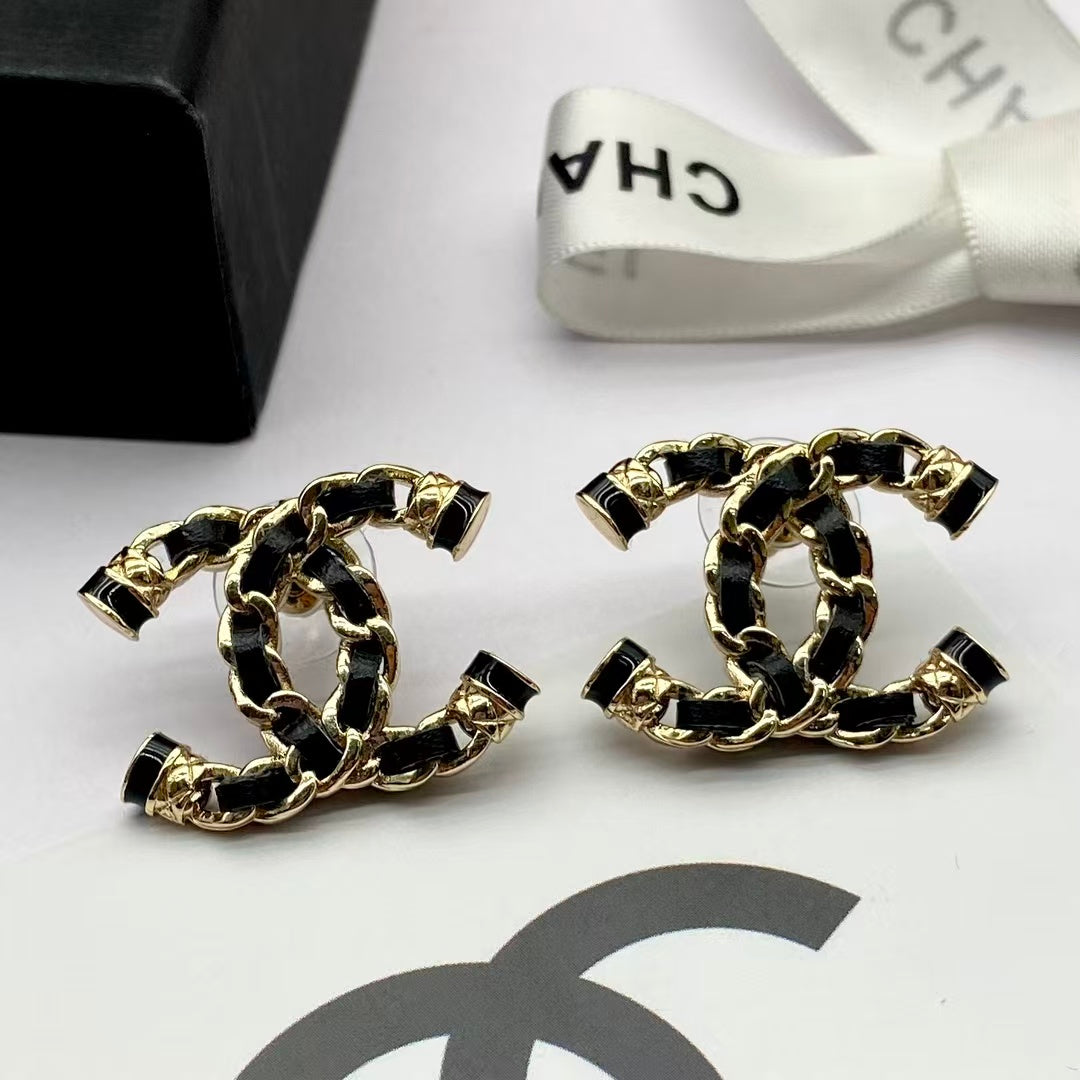 Elegant Girl Earrings Stud mysite