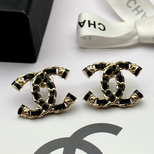 Elegant Girl Earrings Stud mysite