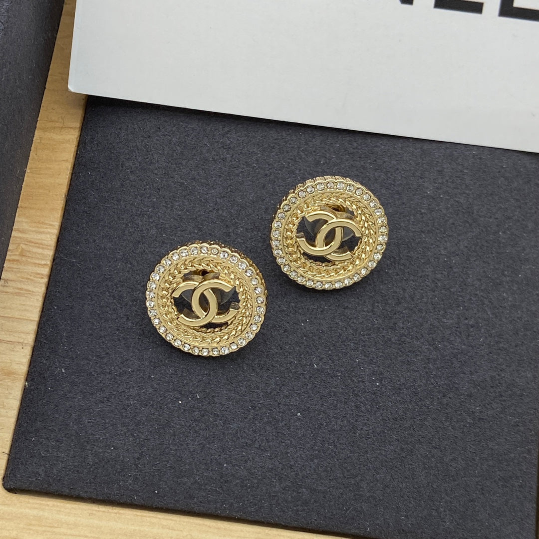 Circle Coco Girl Earrings Stud mysite