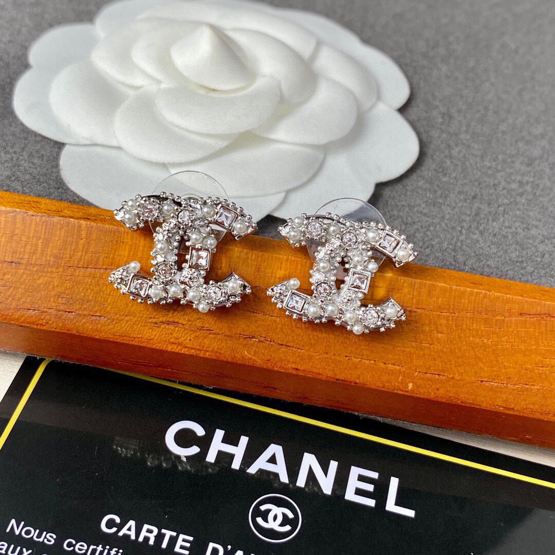 Glitter C Shining Earrings Stud mysite