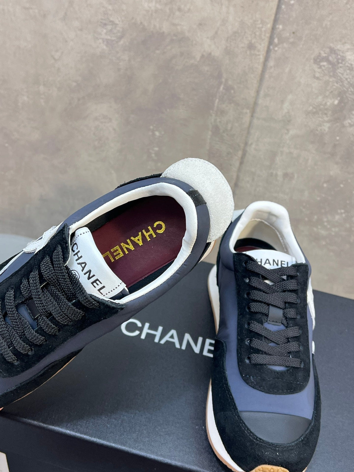 CHANEL 26S RUNNING SNEAKERS IN NAVY BLACK SUEDE AND NYLON CC LOGO mysite