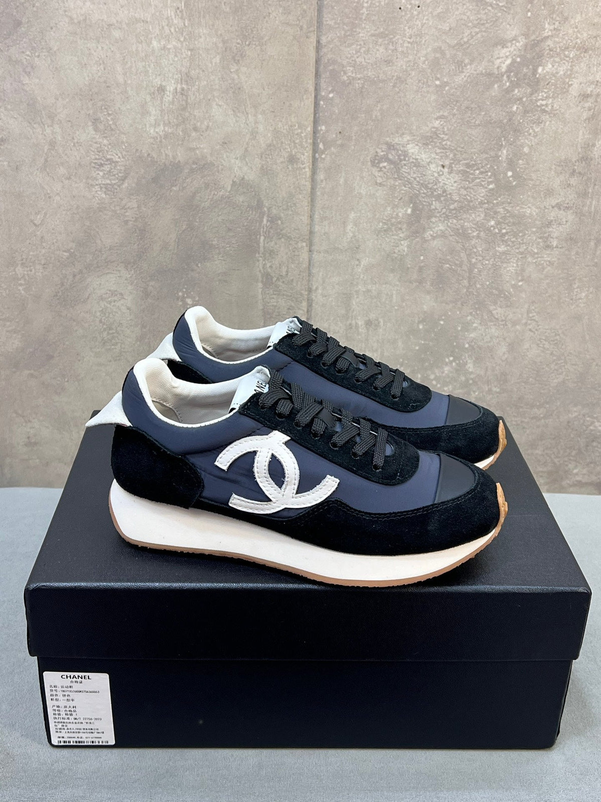 CHANEL 26S RUNNING SNEAKERS IN NAVY BLACK SUEDE AND NYLON CC LOGO mysite