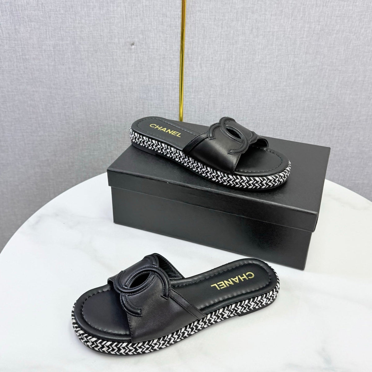 26S PLATFORM SLIDES IN BLACK LAMBSKIN WITH CC LOGO mysite