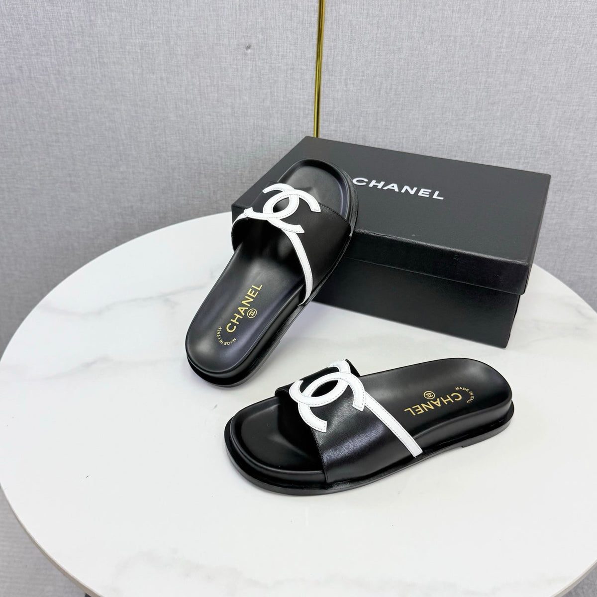 26S ICONIC CC SLIDES IN BLACK LAMBSKIN mysite