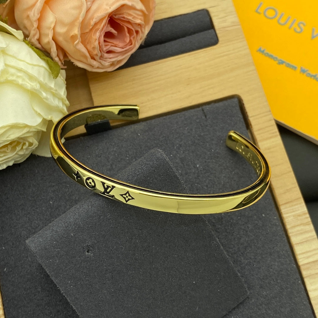 Cute Love U Bracelet mysite