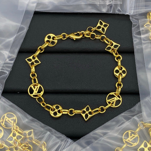 Gold Love Bracelet mysite