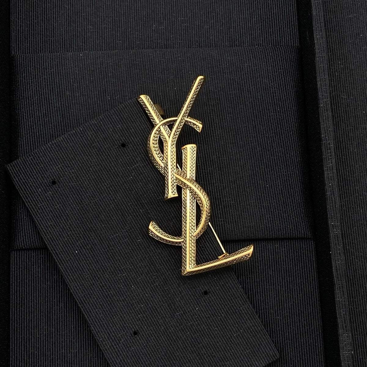 Yes Girl Creative Design Brooch mysite