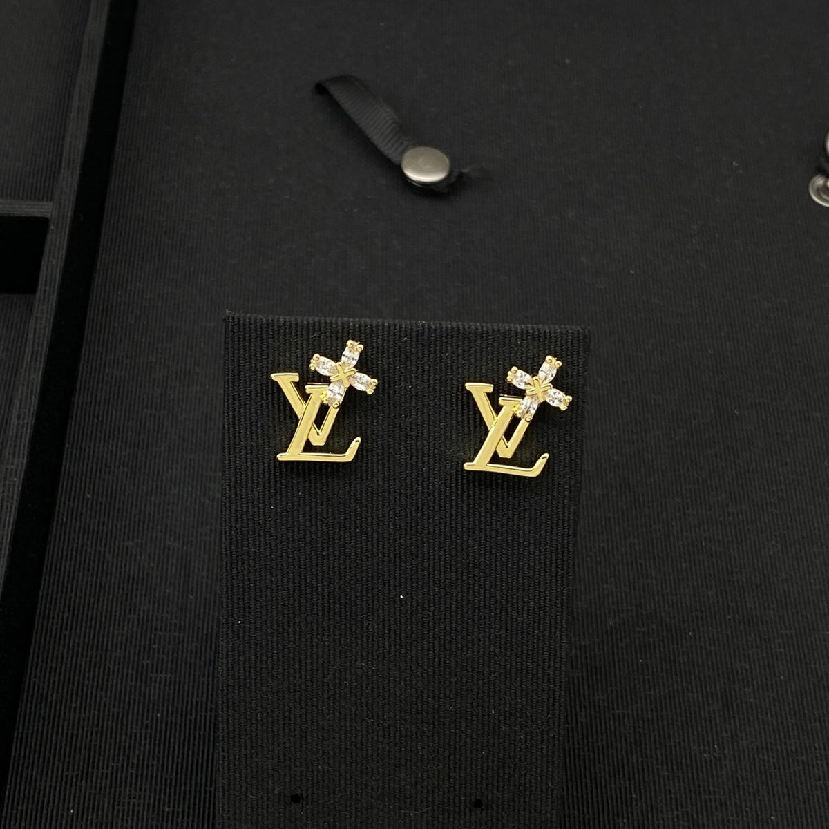 Golden Love Girl Earrings Stud mysite