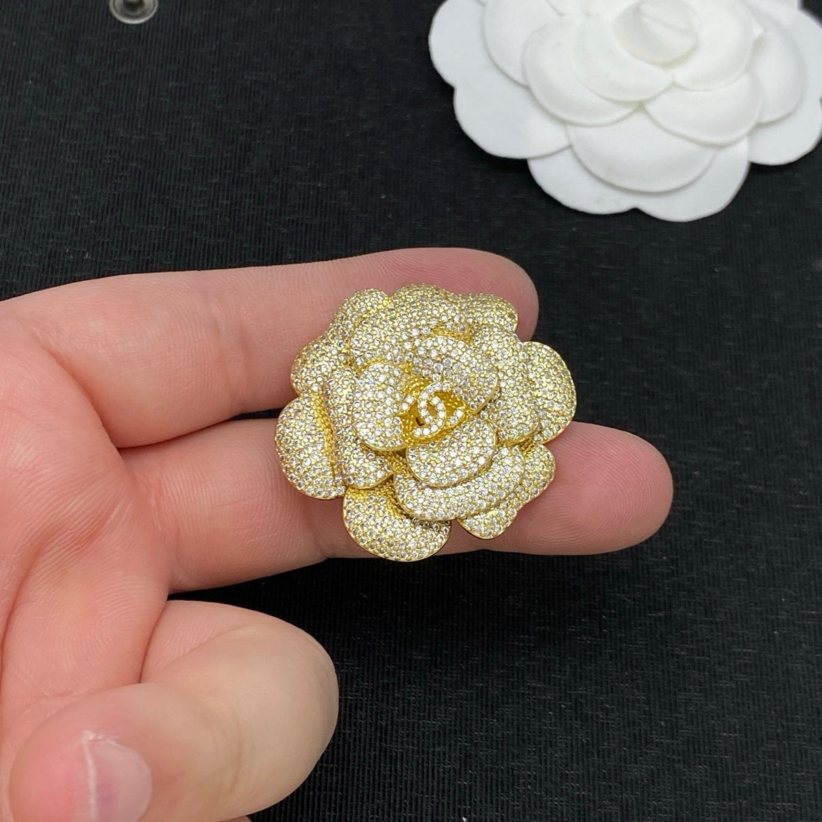 Glitter Golden CC Girl Brooch mysite
