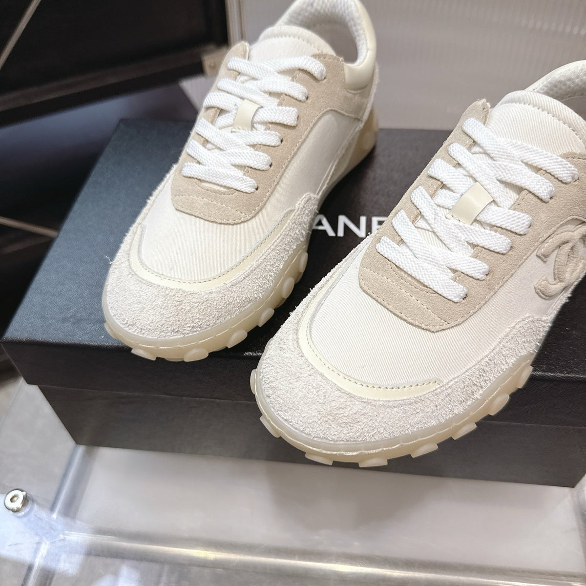 CHANEL 26S LOW TOP SNEAKERS IN BEIGE SUEDE AND WHITE FABRIC WITH RUBBER SOLE mysite
