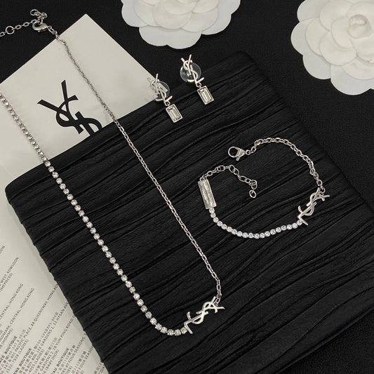 Yes Pearl Vintage Girl Design 3 Set (Earrings+Bracelet +Necklace)- Silver mysite
