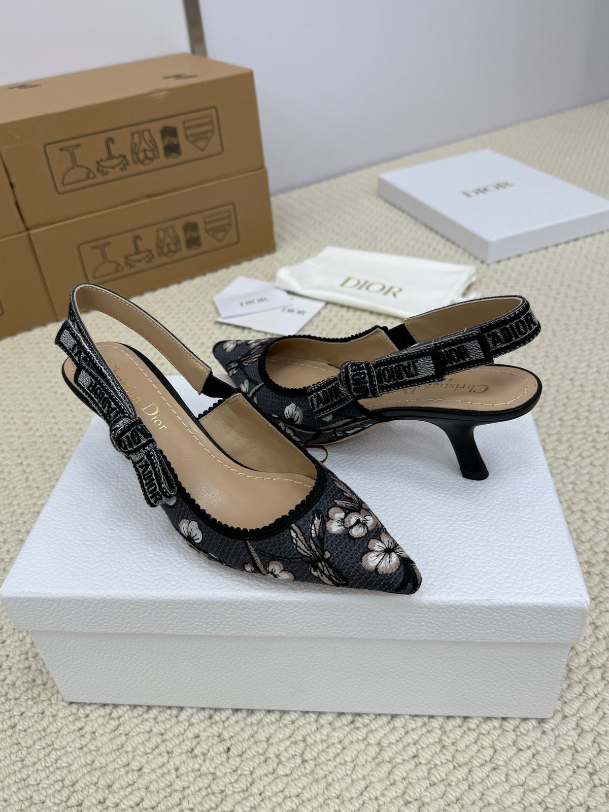 DIOR HIGH SLINGBACK 65 MM 25S IN BLACK FABRIC AND FLORAL PATTERN mysite