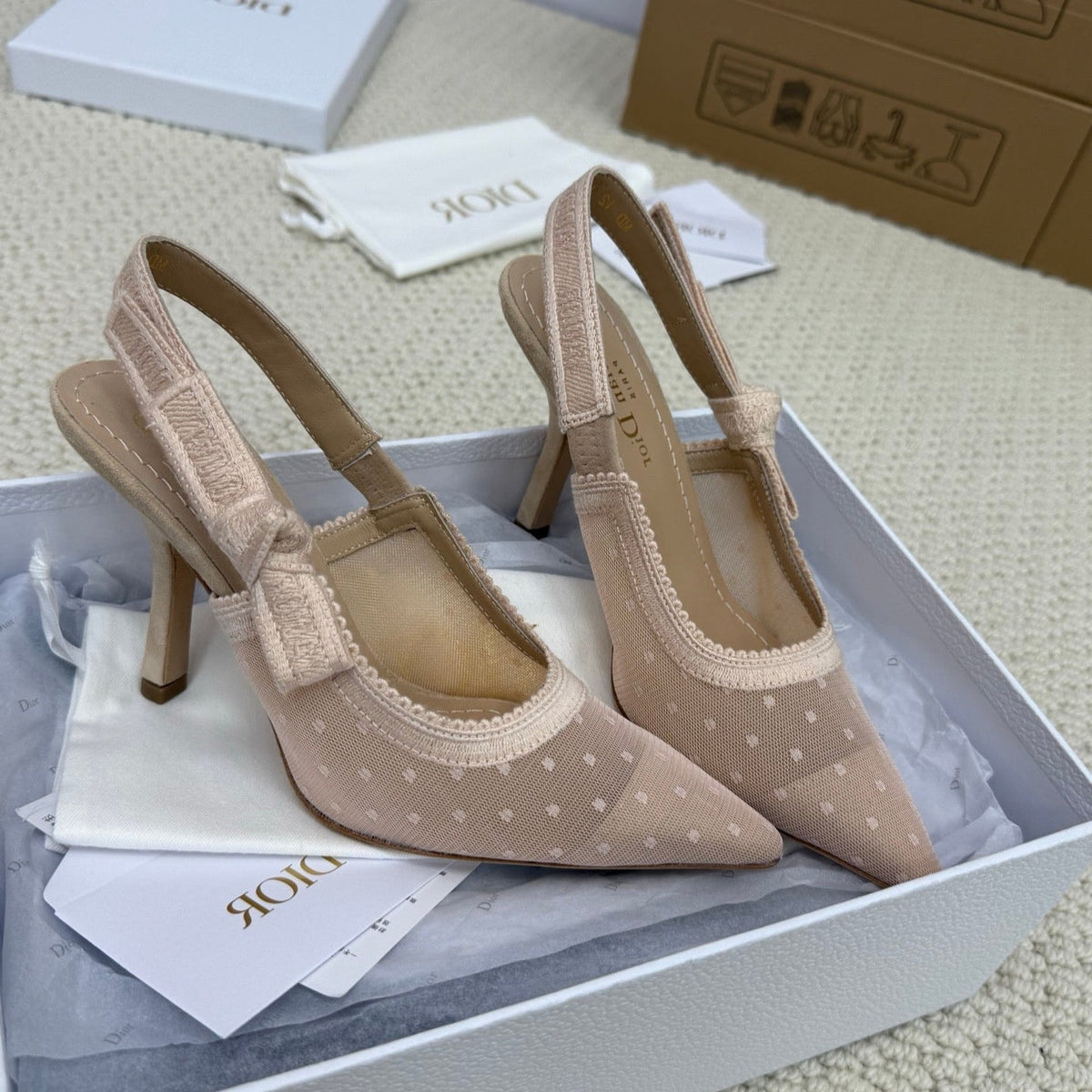 DIOR HIGH SLINGBACK 100 MM 25S IN NUDE LACE NET FABRIC AND SUEDE mysite