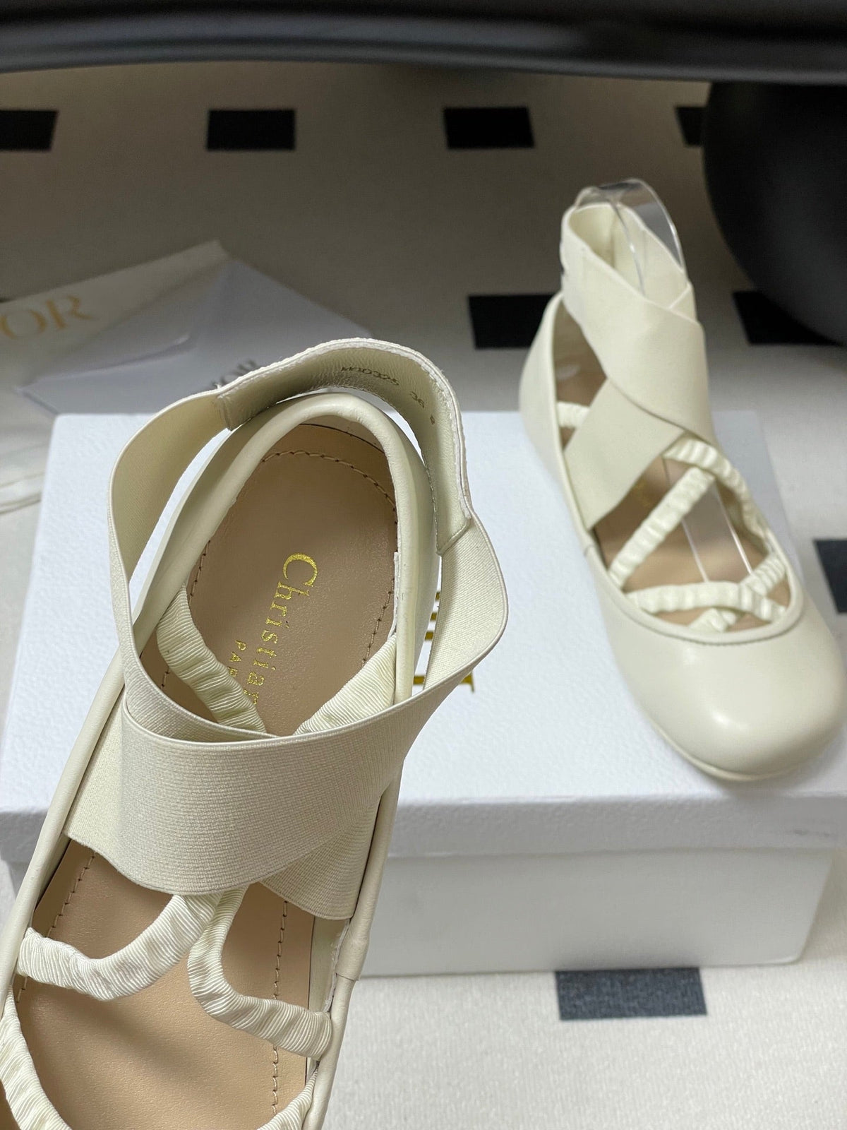 DIOR STRETCH BALLET FLATS 25S IN CREAM WHITE LAMBSKIN WITH CROSSED STRAPS mysite