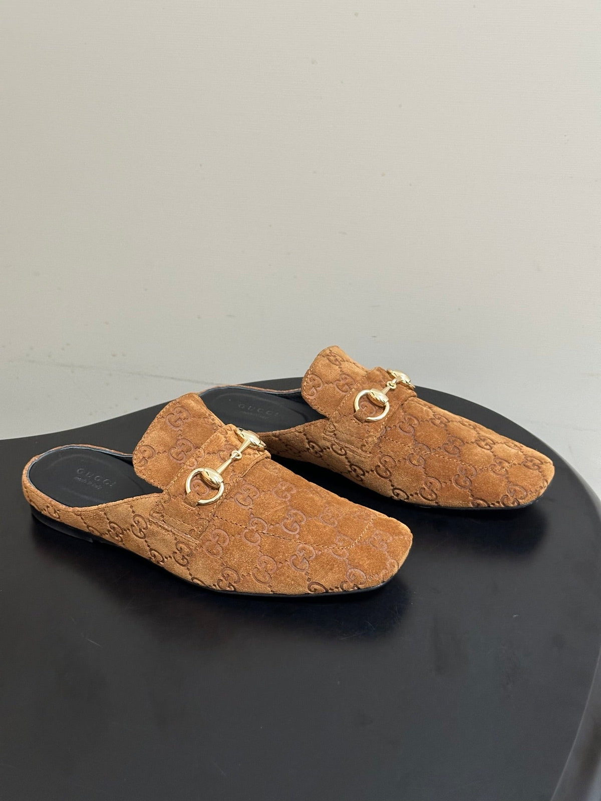 GUCCI 26S HORSEBIT LOAFER MULES IN MEDIUM BROWN SUEDE mysite