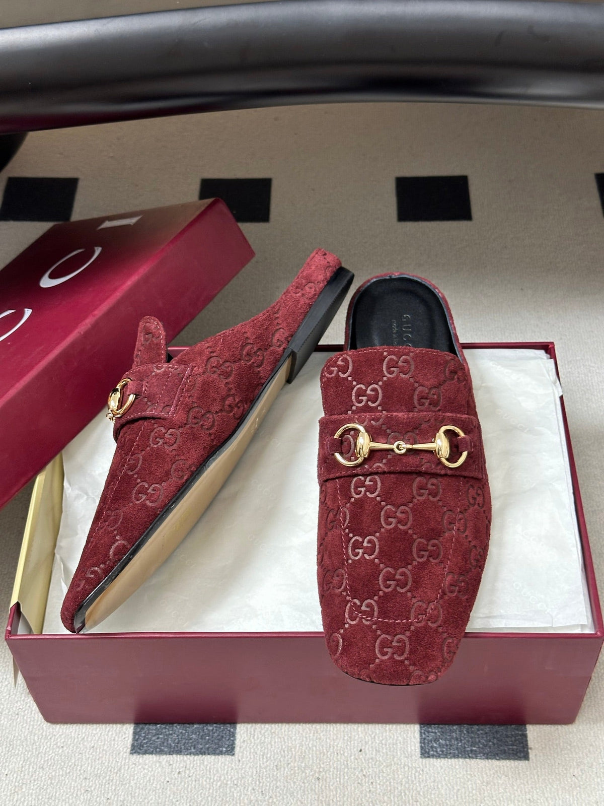 GUCCI 26S HORSEBIT LOAFER MULES IN RED SUEDE mysite