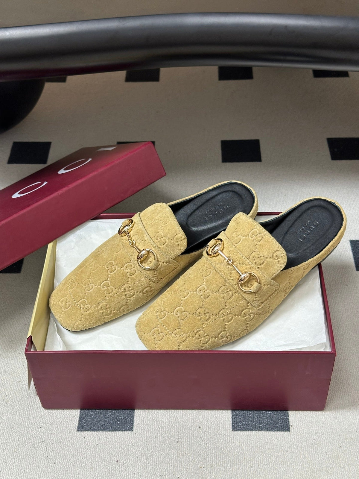 GUCCI 26S HORSEBIT LOAFER MULES IN BEIGE SUEDE mysite