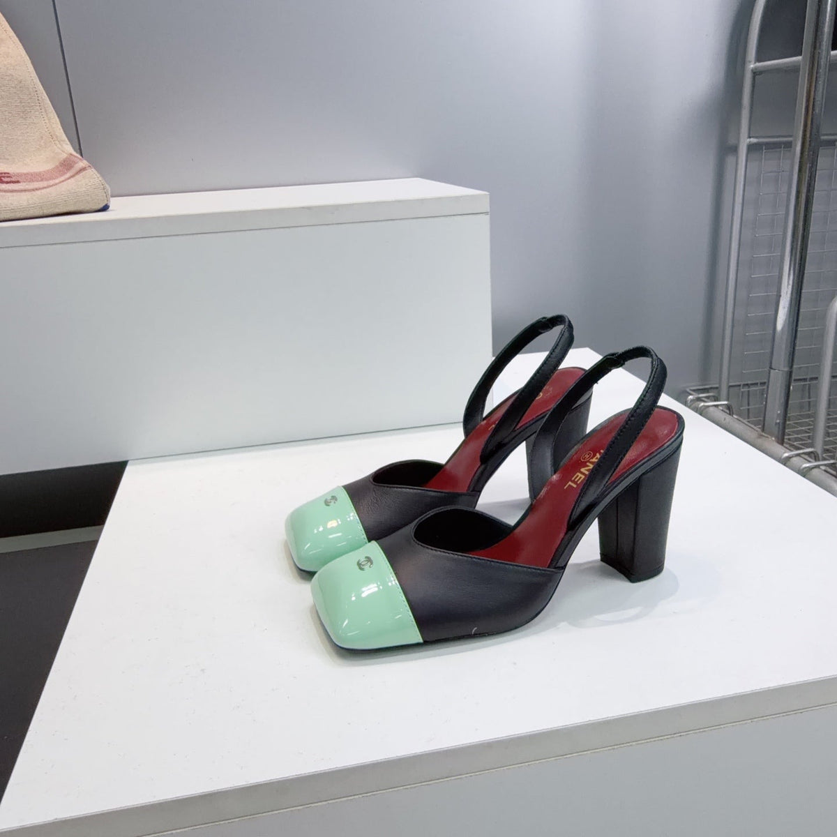 CHANEL 26S SLINGBACK 95 MM IN BLACK LAMBSKIN WITH MINT GREEN CAP TOE mysite