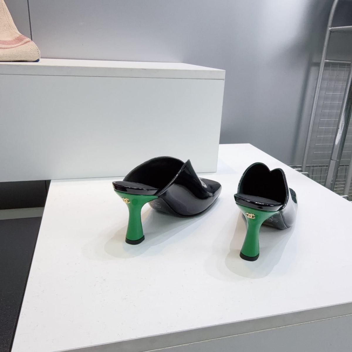 CHANEL 26S HIGH-HEEL MULES 70 MM IN BLACK AND WHITE LAMBSKIN mysite